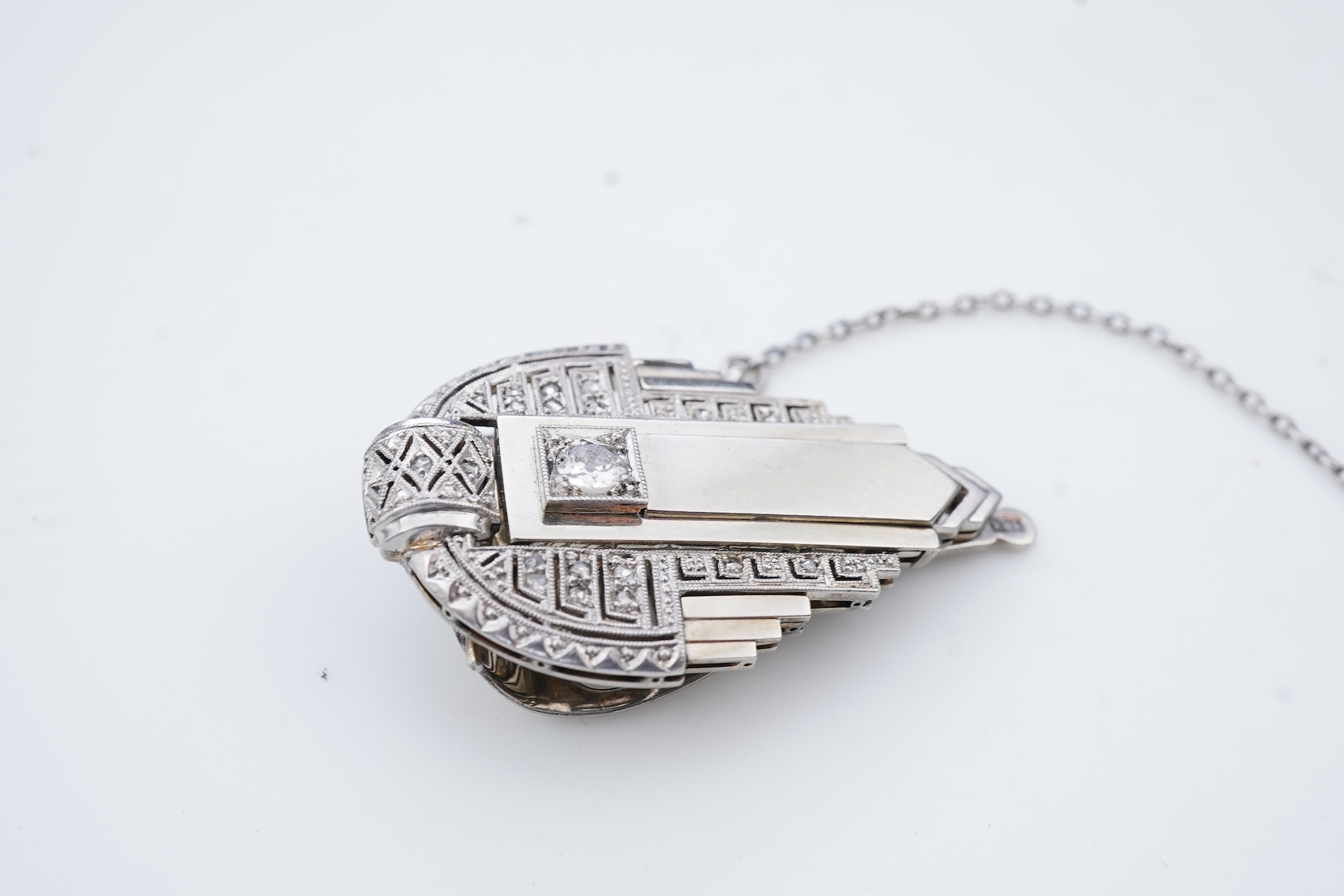 An Art Deco diamond clip brooch, 1930s